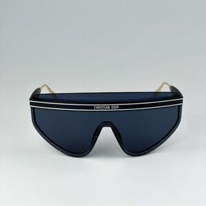 Dior DIORCLUB M2U 31B0 BRAND NEW
BOUTIQUE